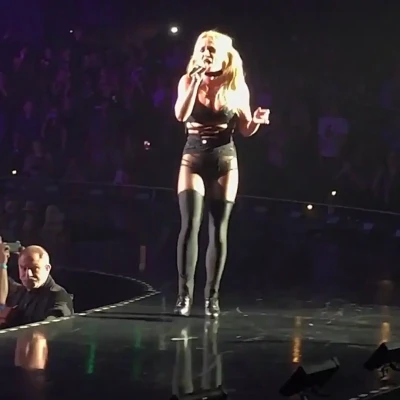 britneyspears - new warped tour strip tease style set for u all<3 ill be sending