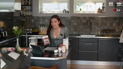 missmikkaa - Another reminder, for those who like to rush me…. I film during the