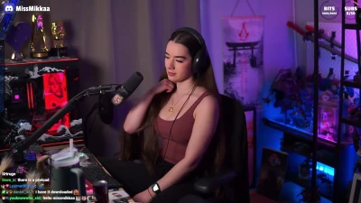 missmikkaa - Imagine I m bouncing up and down on your face  using you like My own
