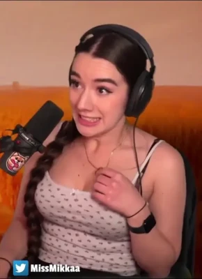 missmikkaa - (12:39) "Sex Stories With Kaedia: The Pubes Talk" In this episode, I