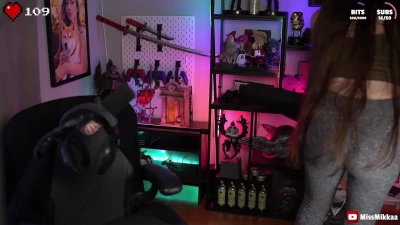 missmikkaa - What did you notice first, me or the shoe collection 🫠
