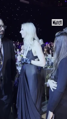 taylormomsen - Posing in my white underwear 😘