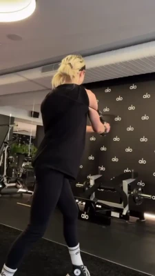 taylormomsen - Великі 🍒?😜