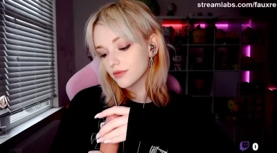 fauxre - How r uu guys? 💞🤭