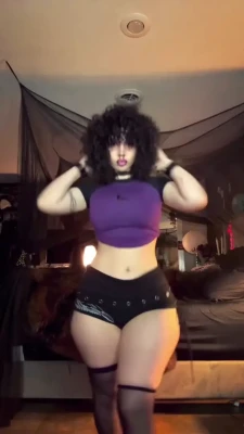 ohthas.mat - Body image issues and dysphoria fucking sucks ass. That is all.