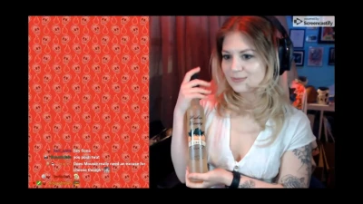 mousie - 8 minutes   using unicorn toy to squirt