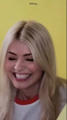 hollywilloughby - It's Friday eve!