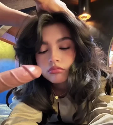 saraecheagaray - Do you like my lil rose 🌹 🥵