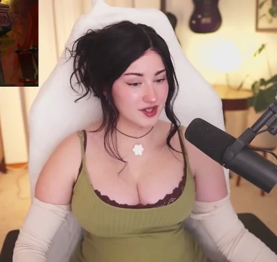 palmbeee - I`m sure that you are having a lot of fun with there on your dick my