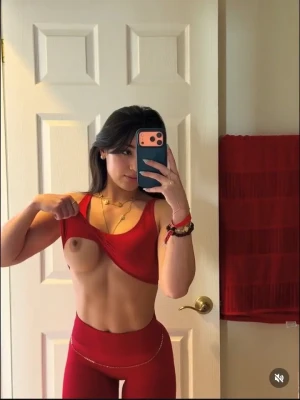 sarasaffari__ - How's my ass?