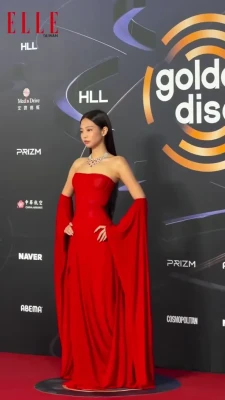 jennierubyjane - Clumsy slut strikes again 😭
