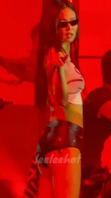 jennierubyjane - Hello Everyone.. Here is all of the SnapChat Video shot and posted