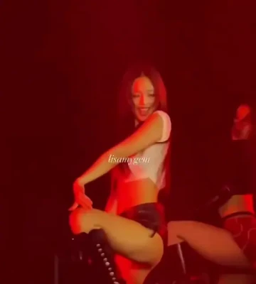 jennierubyjane - Esci dal bagno e trovi me così che ti sto aspettando: da dove
