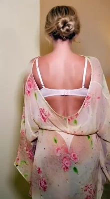 haydenpanettiere - Oh, this ass wanna get fucked 🥵🥵