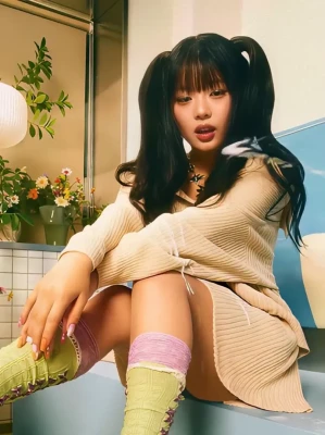 newjeans_official - Today we we have a date at 5 pm for our live show