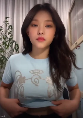 newjeans_official - When I wake up, my fantasies will come true!  I thought I'd go a lil