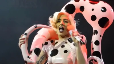 ladygaga - Look back at it. Appreciate post for my side rolls
