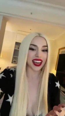 avamax - Ass Wednesday 🍑💦 Give that juicy peach a bite! 😁