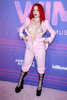 avamax - Would you be our cuck??