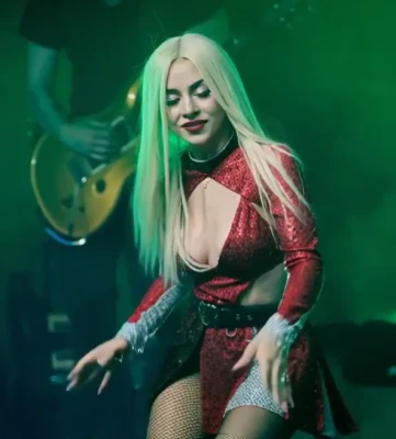 avamax - Started my morning perfectly how about you? 😘