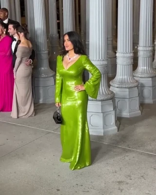 salmahayek - If you want it, put a ring on it (or a tip in the jar).