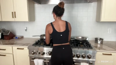 macaiyla - You decide to give me a full body massage. Where do you start? 🤩
