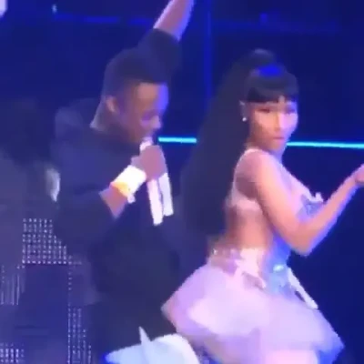 nickiminaj - Hoe for life 🖤 sharpie stuffing 😉