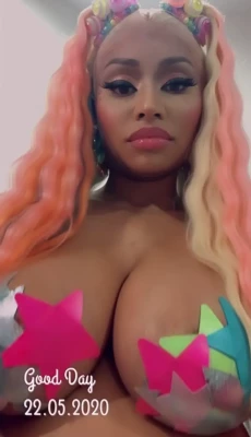 nickiminaj - front or back view?