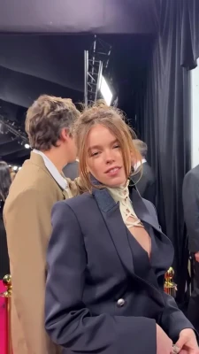 millyalcock - Trimming my #bush (Video)