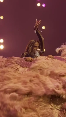 jlo - It’s laundry day! part 1