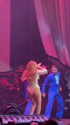 jlo - My favourite chain whip