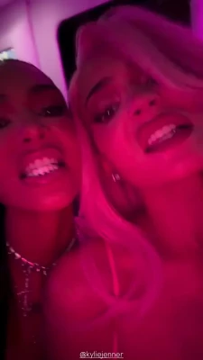 kimkardashian - 😕 I need a new video edit software