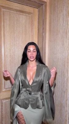 kimkardashian - I can't believe I forgot to post the pictures from this scissoring