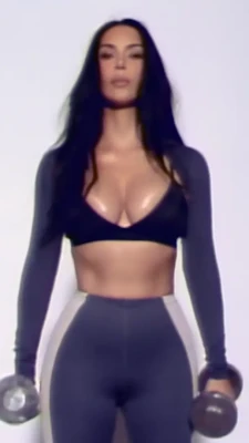 kimkardashian - Sucking on my dildo sooo good before I fuck myself with it 💞🤭