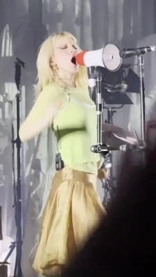yelyahwilliams - Today has ended up an absolute write off, customs tomorrow it is! I