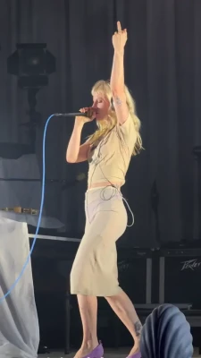 yelyahwilliams - How long do these stay on? 😈