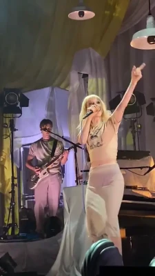 yelyahwilliams - Don’t forget to hit that auto renew button for me! I have some sexy