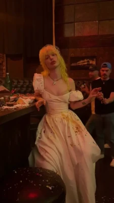 yelyahwilliams - cum get it😈😈 tip $5 and ill send you the unedited😏