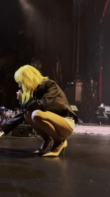 yelyahwilliams - Soak that booty!!