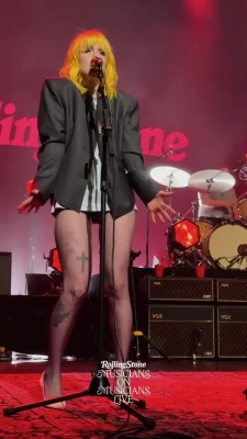 yelyahwilliams - What color should my next mani/ pedi be ?? I cant decide 😫