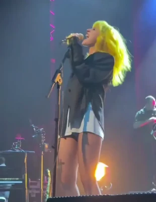 yelyahwilliams - LIVE 10PM UK TIME SEE YOU SOON! 🤍