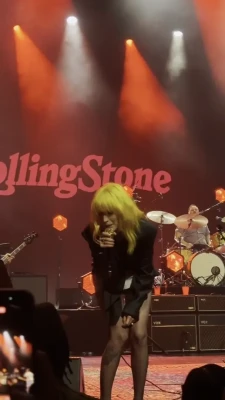 yelyahwilliams - Do you think my pale ass is cute?