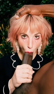 yelyahwilliams - Ready for xxxmas in July? 😈 🛷