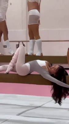 madisonbeer - I want you to fuck me wearing my hot lingerie! 🔥 would you? $5, $8