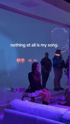 madisonbeer - We did "movie night" on Friday but I can only show you the highlights.