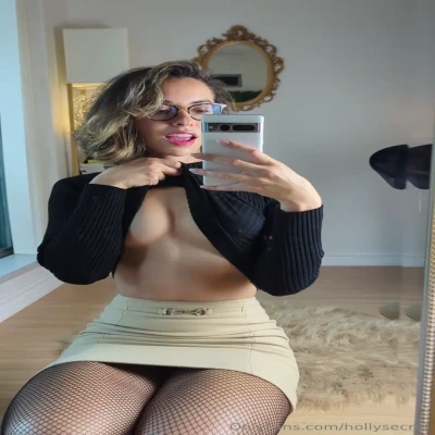 hollysecret - LATEX STOCKINGS ARE HOT!