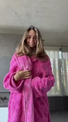 lauren111 - Threesome video soon 👀💖