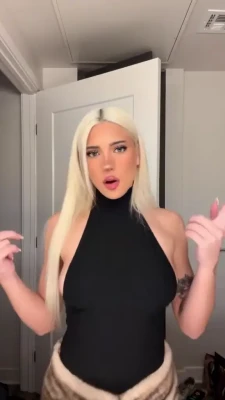 nami_m0mmy - It takes a village to make hot lesbian porn 🥵  @vanessariley