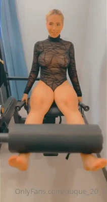 duque_20_7 - Do you like seeing me play with toys? If so what do you like? 😋