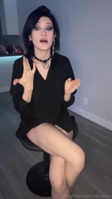 vampkira - Tip me 10$ under this post for undress me full nude and receive the